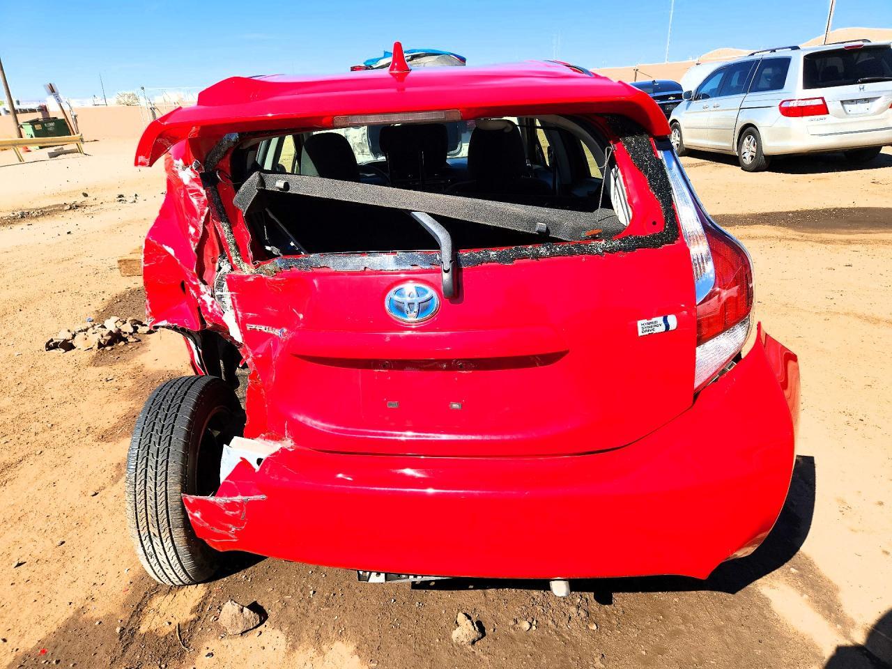2016 TOYOTA Prius c