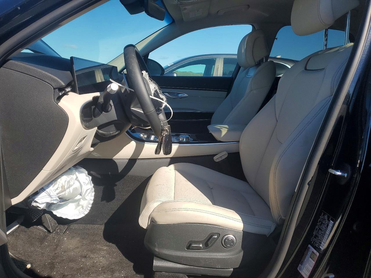 2026 GENESIS GV70