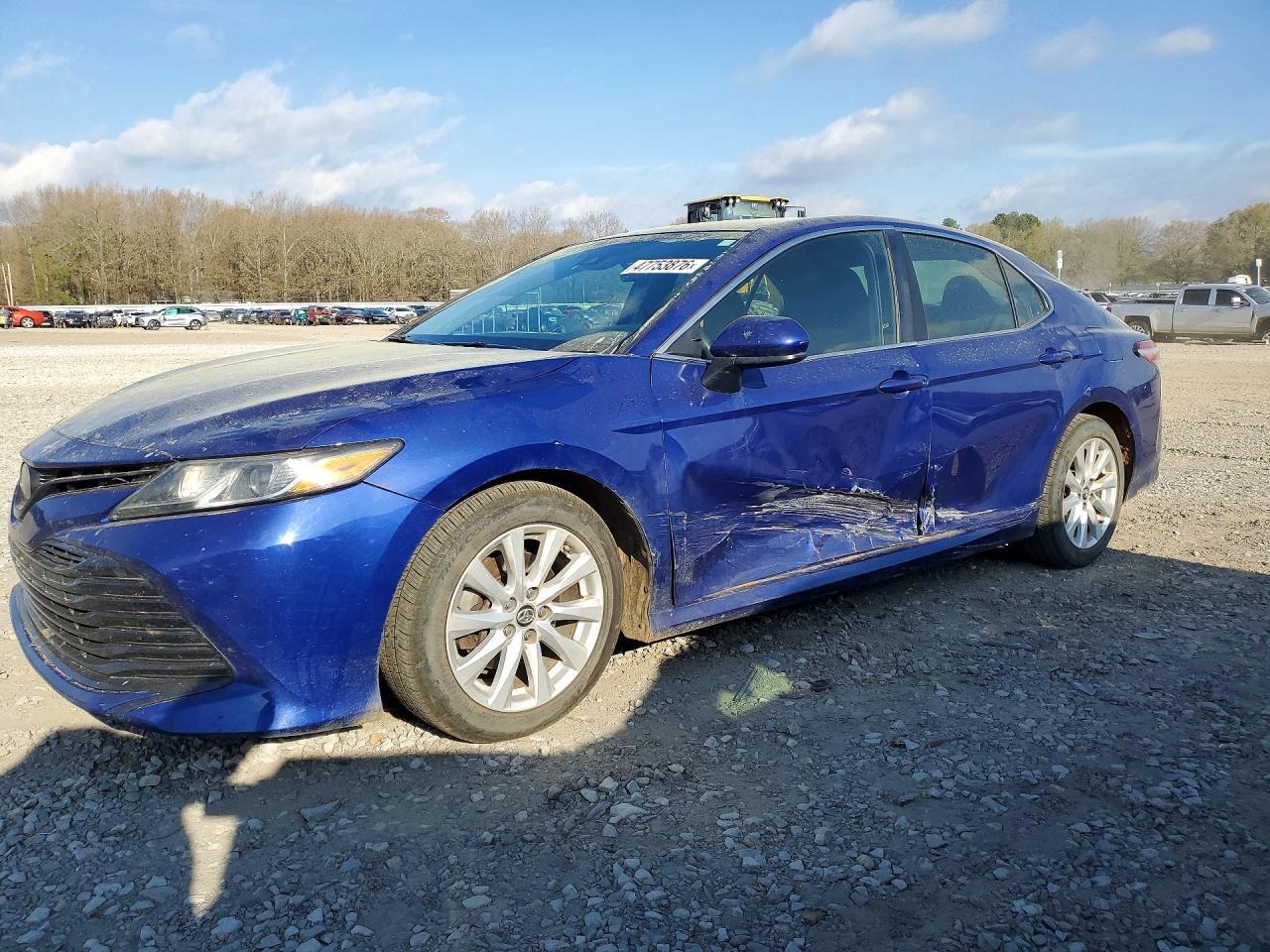 2018 TOYOTA CAMRY