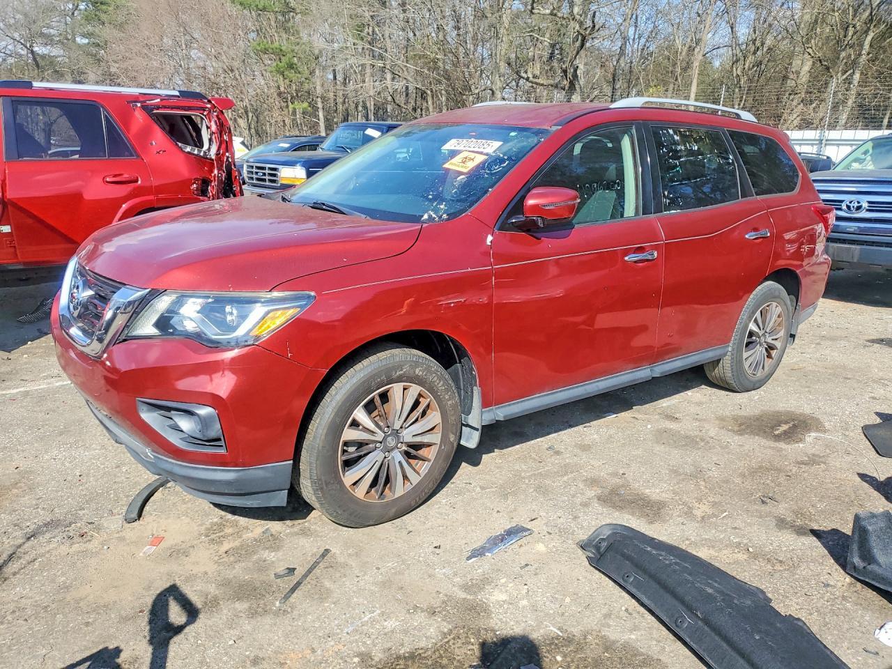 2017 NISSAN PATHFINDER