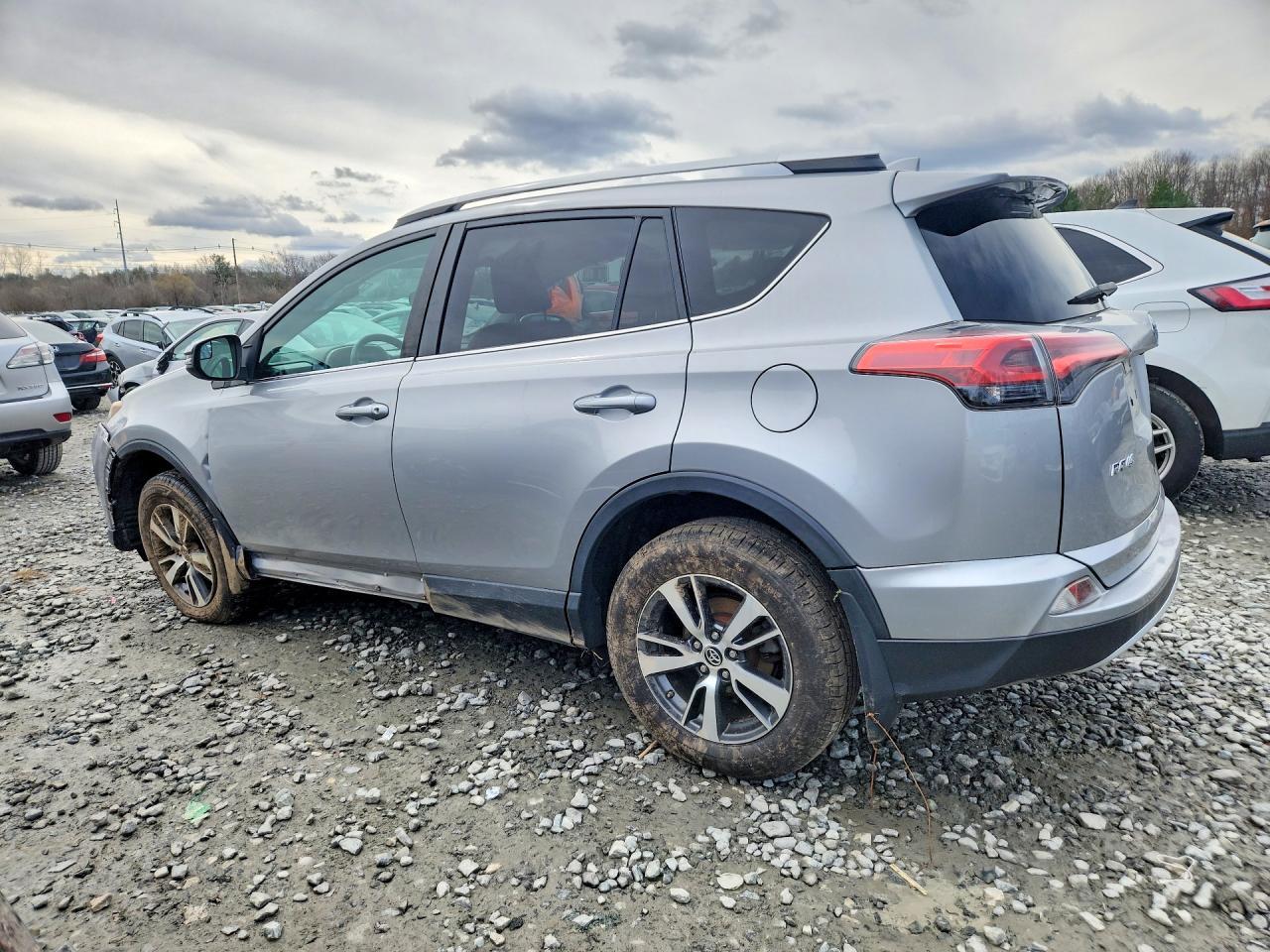 2016 TOYOTA RAV4