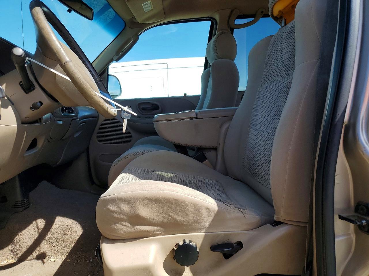 2002 FORD F-150 Lightning
