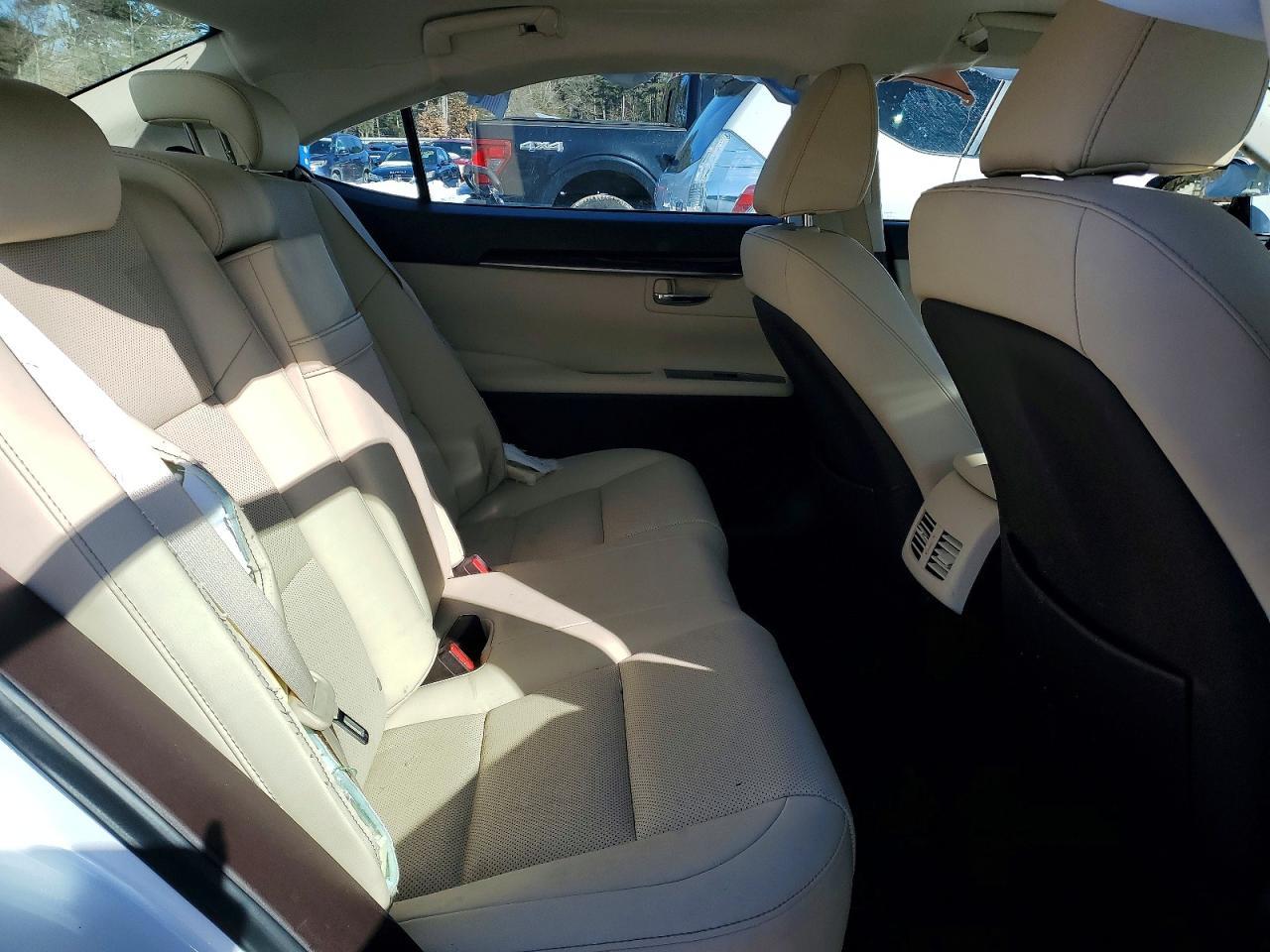 2016 LEXUS ES 350