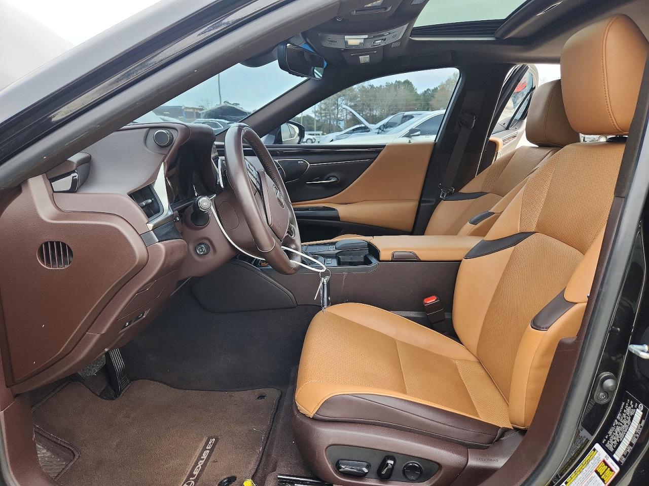 2021 LEXUS ES 300H