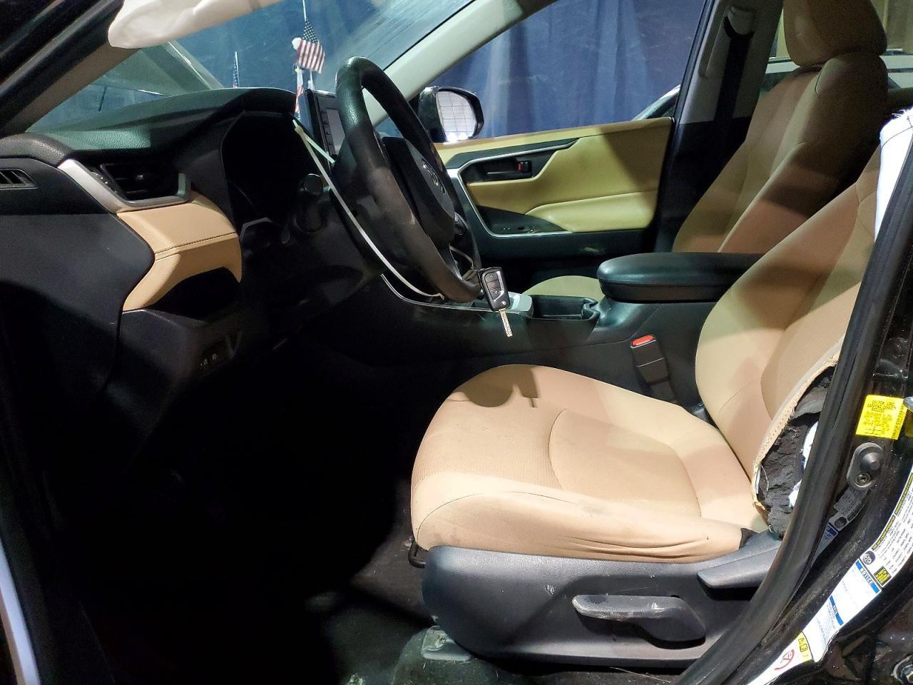 2019 TOYOTA RAV4