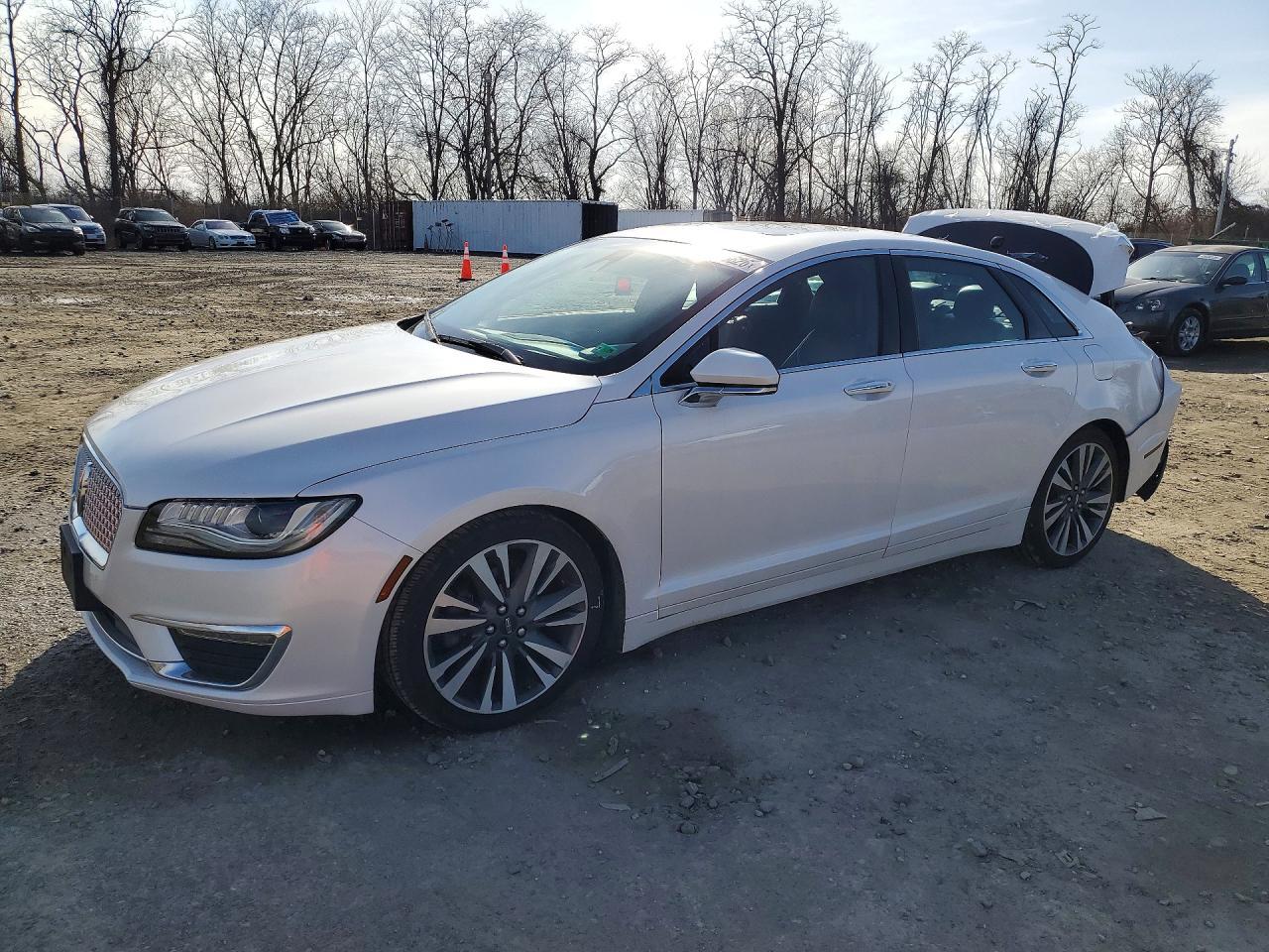 2017 LINCOLN MKZ