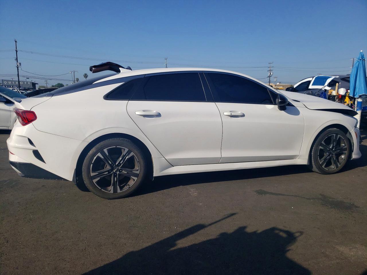 2022 KIA K5