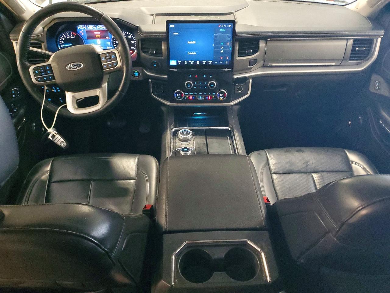 2022 FORD Expedition