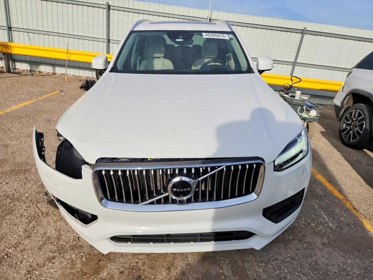 2020 VOLVO XC90