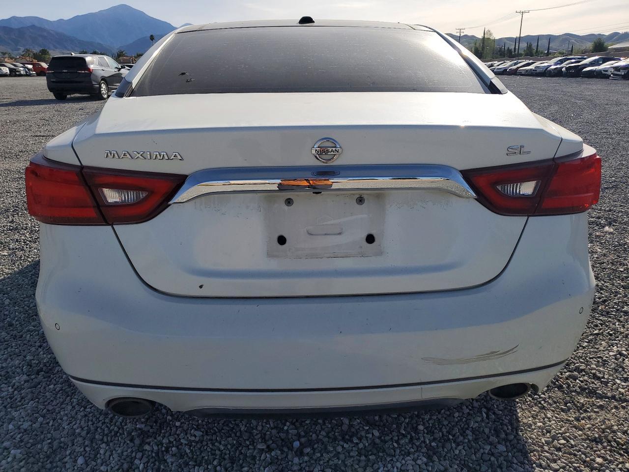 2017 NISSAN Maxima