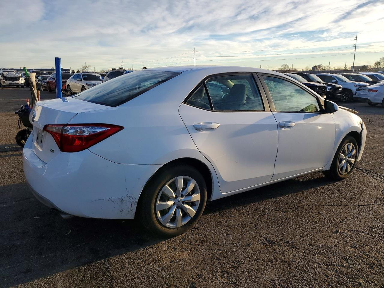 2015 TOYOTA COROLLA