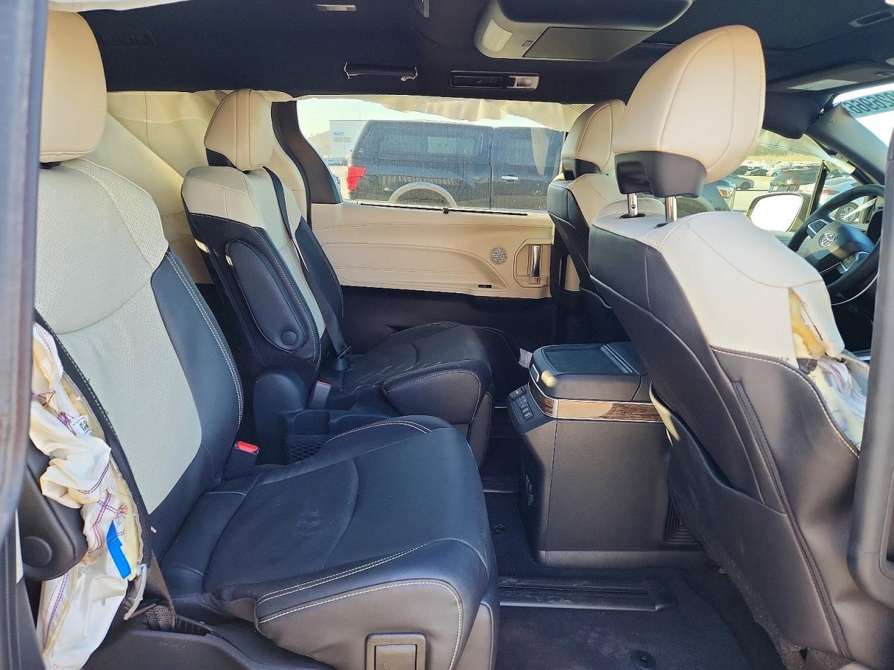2026 TOYOTA SIENNA