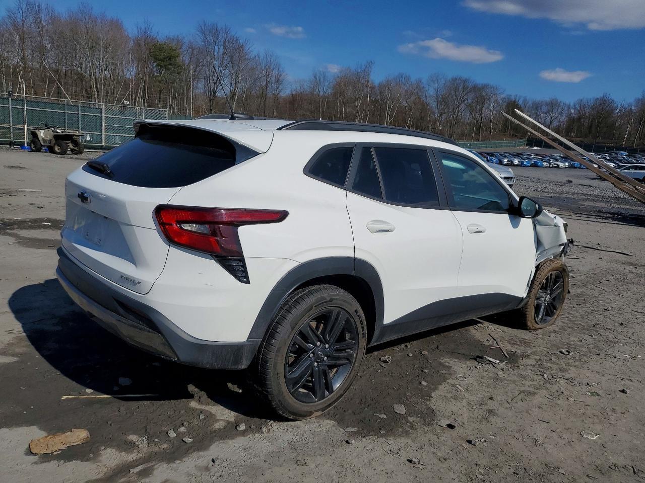 2025 CHEVROLET TRAX