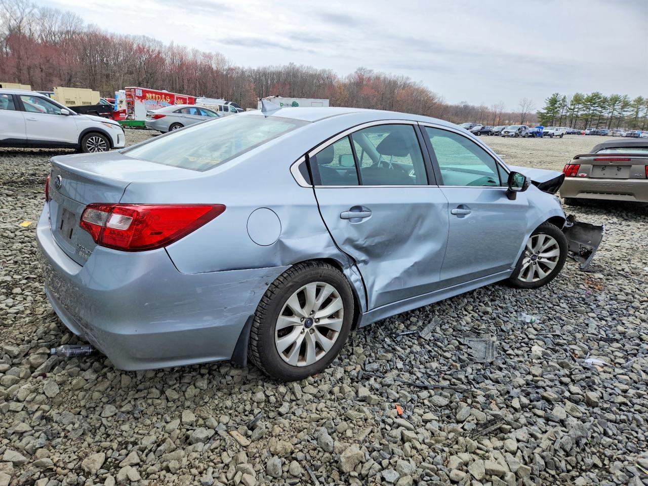2016 SUBARU Legacy
