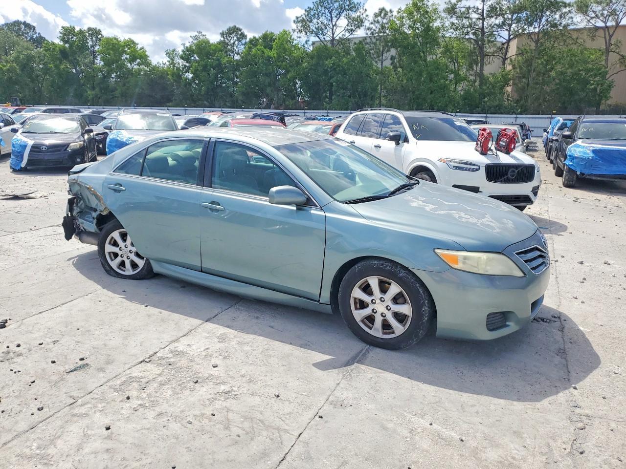 2011 TOYOTA CAMRY