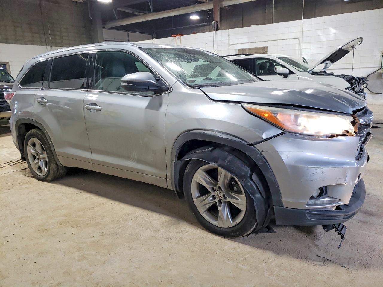 2015 TOYOTA HIGHLANDER