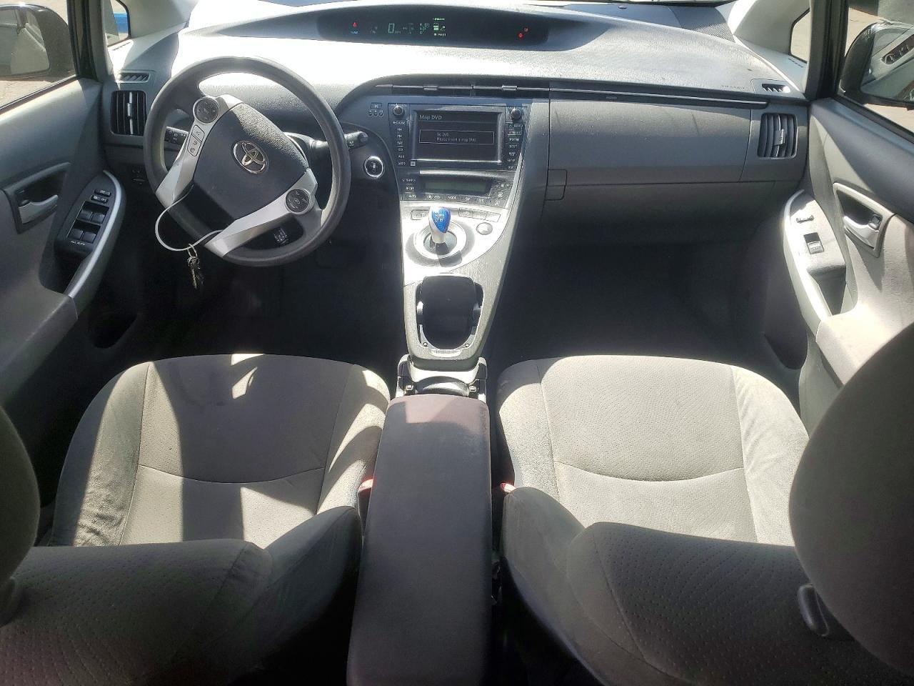 2011 TOYOTA PRIUS