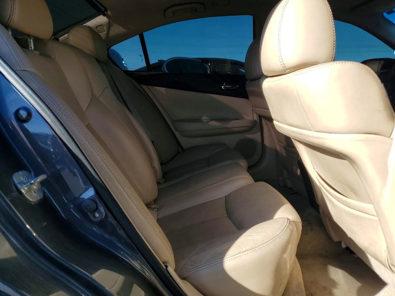 2012 NISSAN Maxima