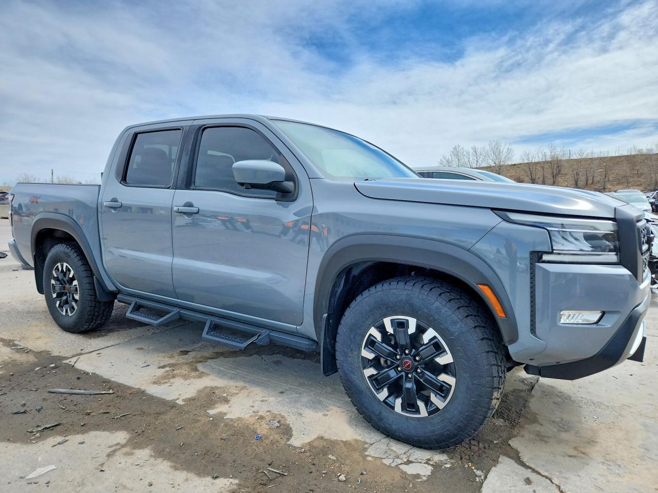 2022 NISSAN Frontier
