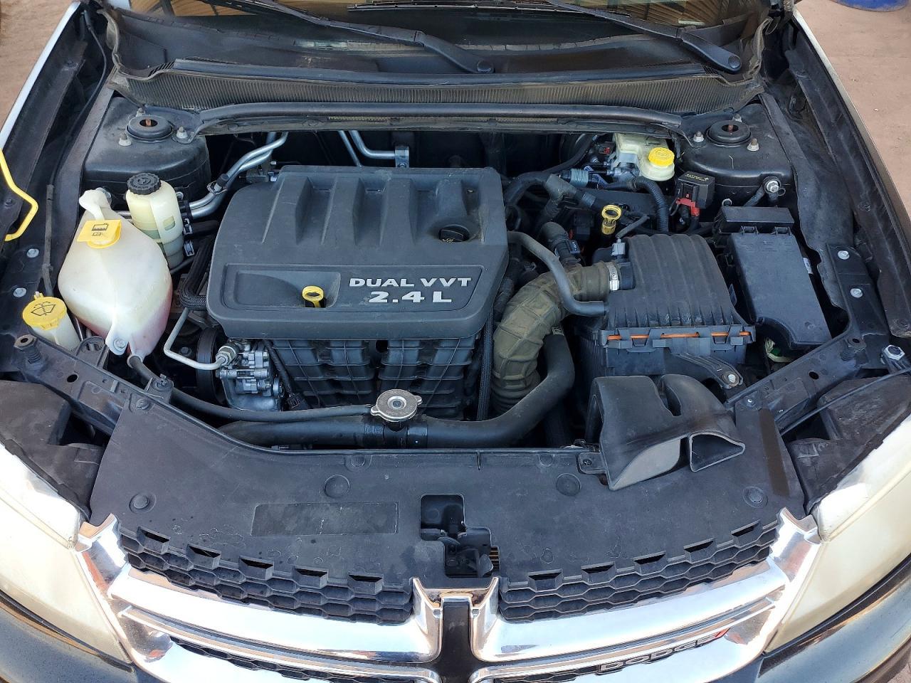 2013 DODGE Avenger