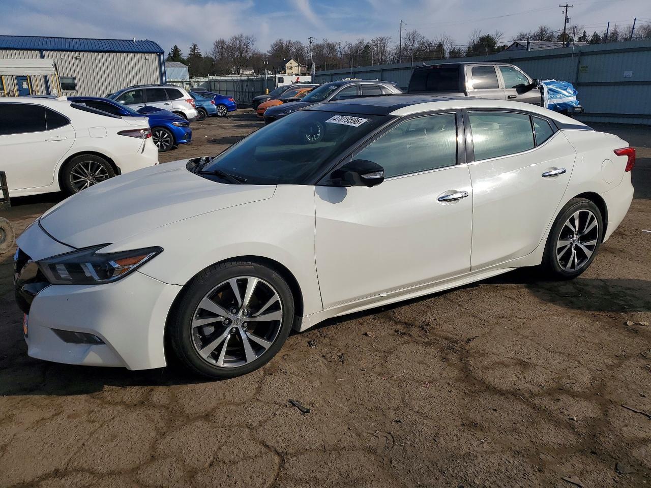 2016 NISSAN Maxima