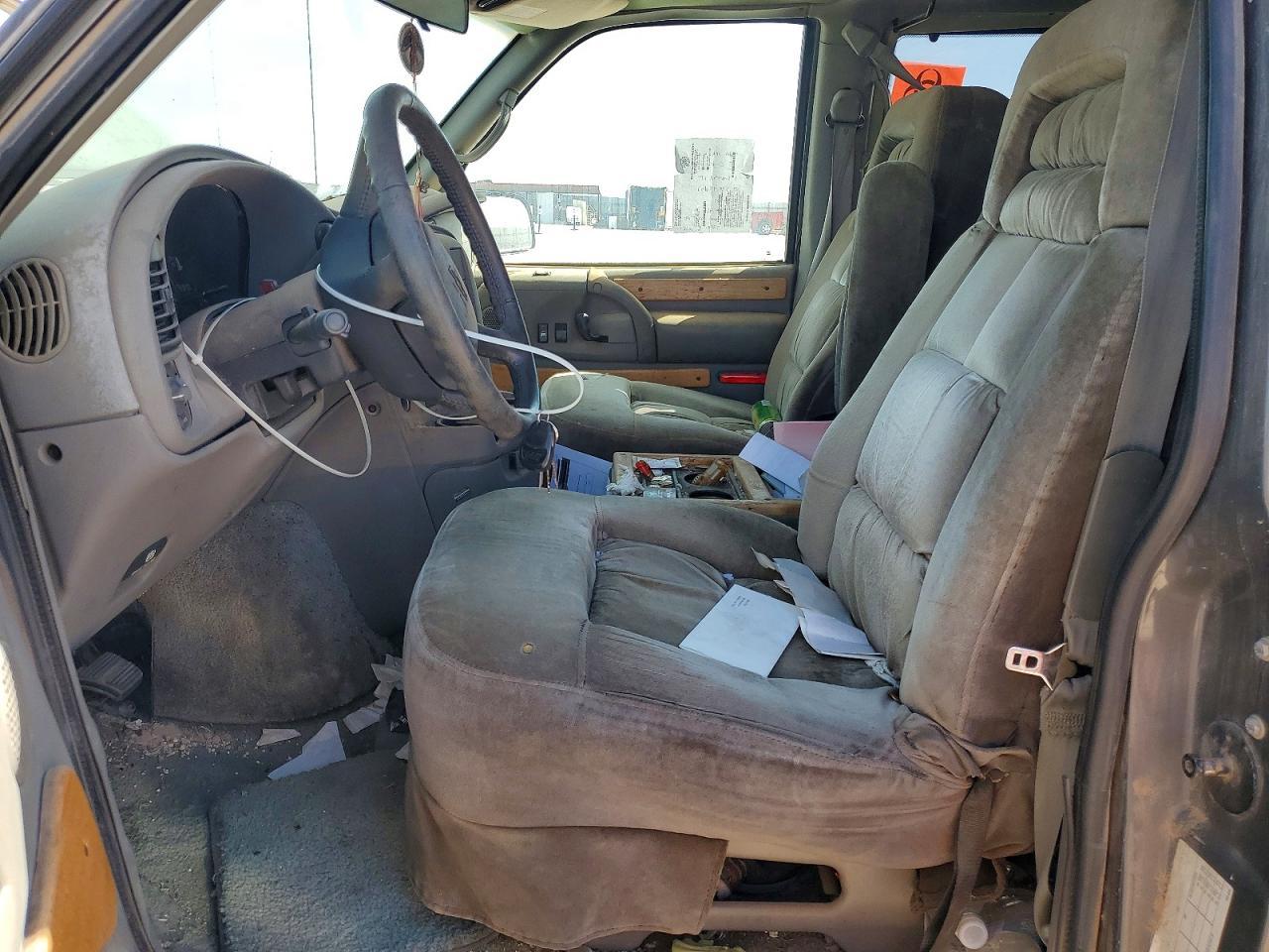 2000 CHEVROLET Astro