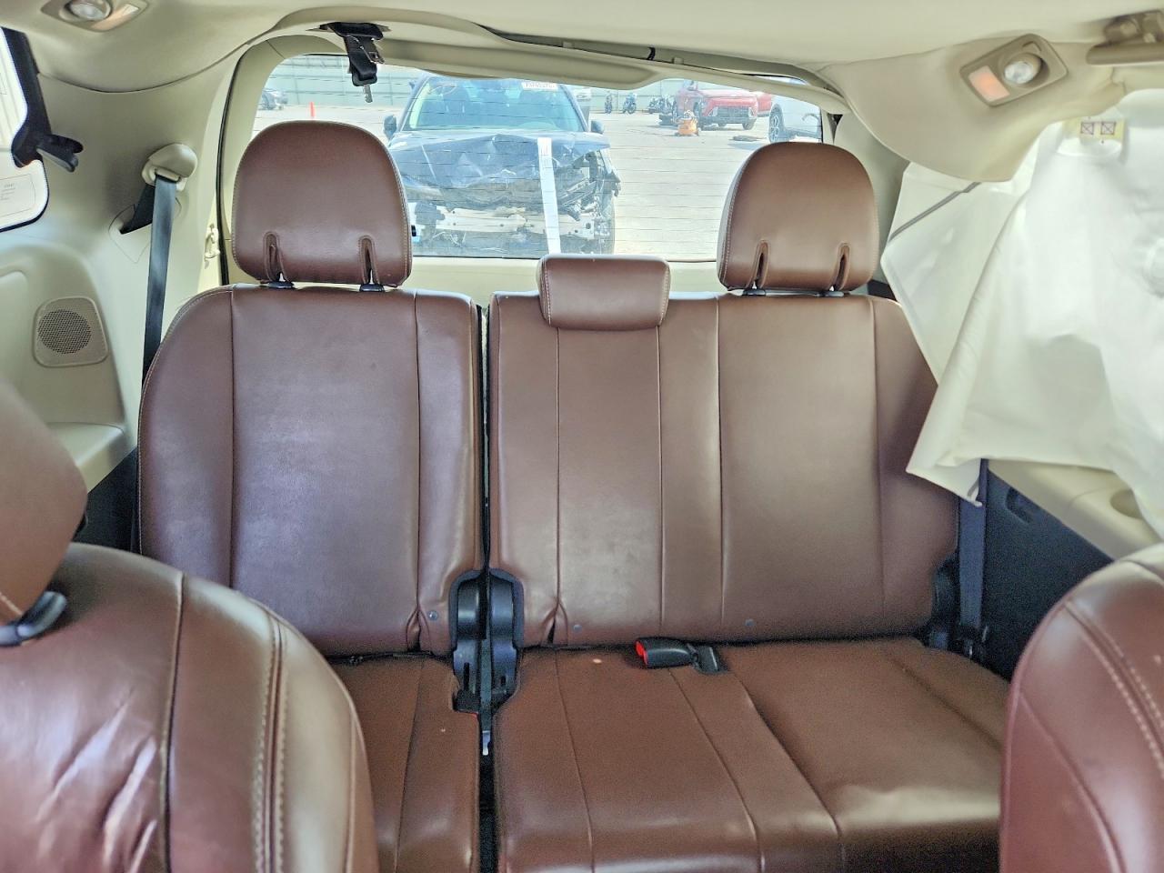 2015 TOYOTA SIENNA