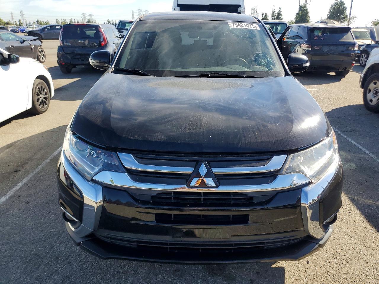 2018 MITSUBISHI outlander