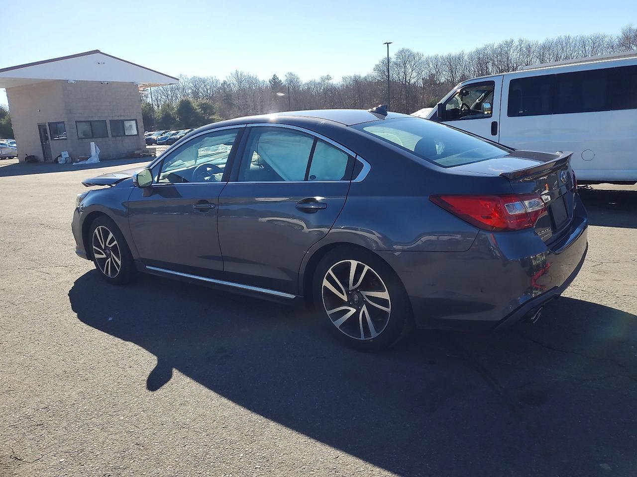 2018 SUBARU Legacy