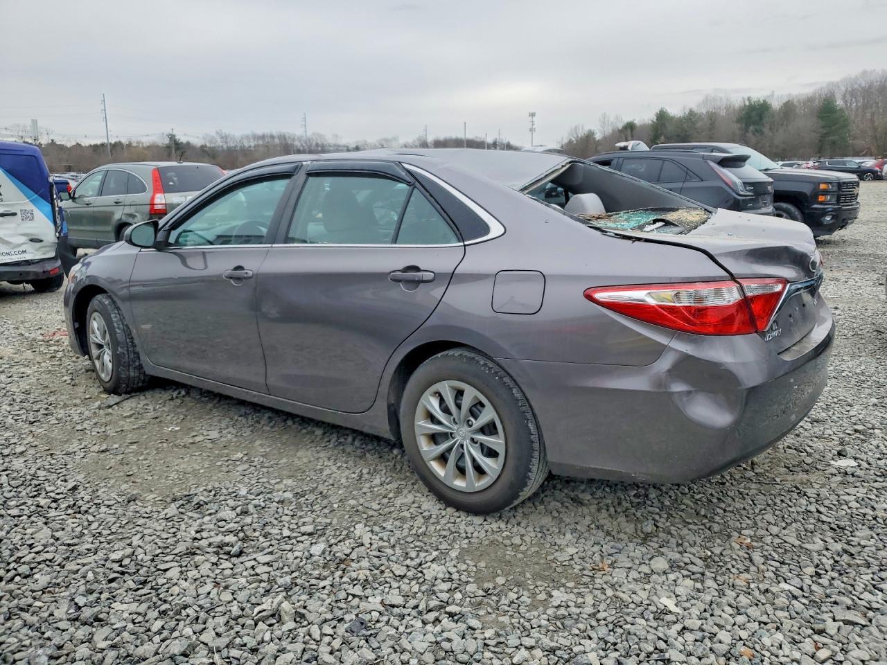 2017 TOYOTA CAMRY