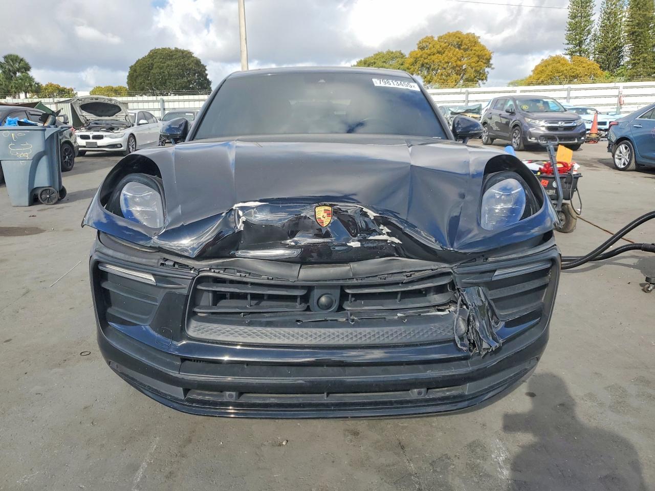 2023 PORSCHE Macan