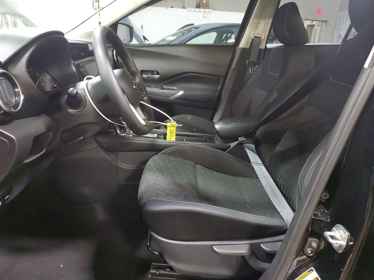 2021 NISSAN KICKS