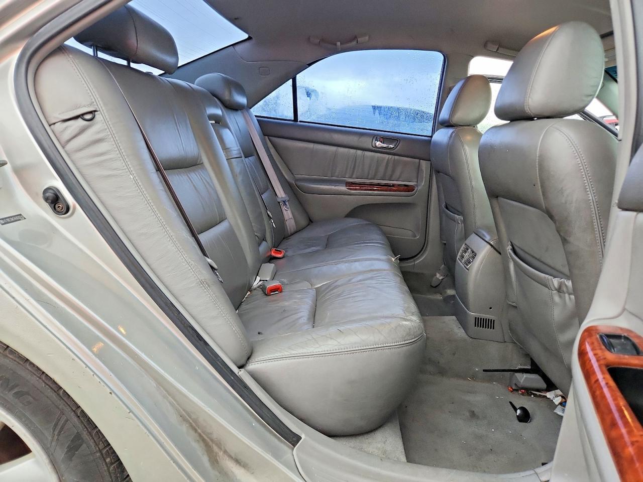 2004 TOYOTA CAMRY