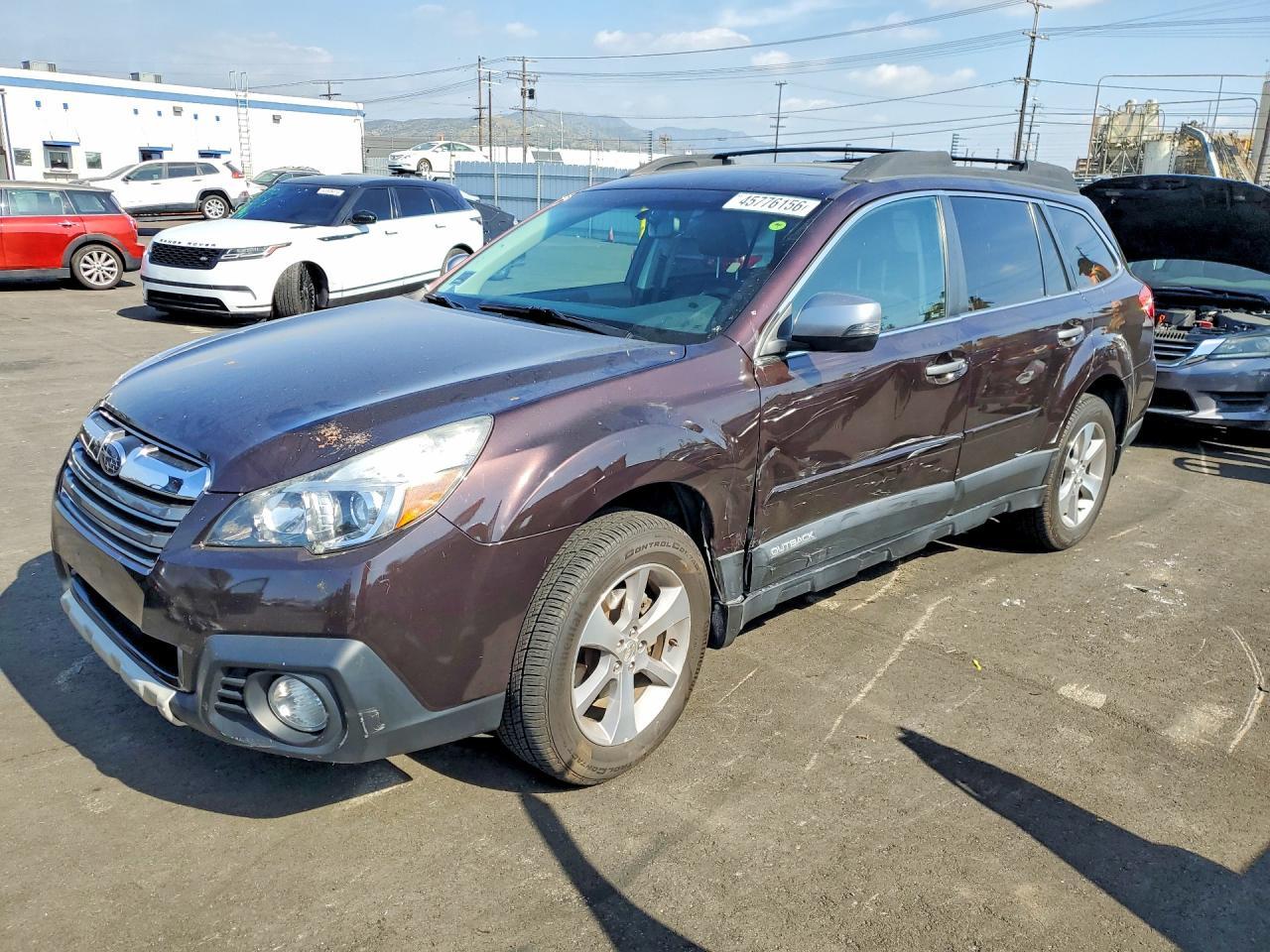 2013 SUBARU Outback