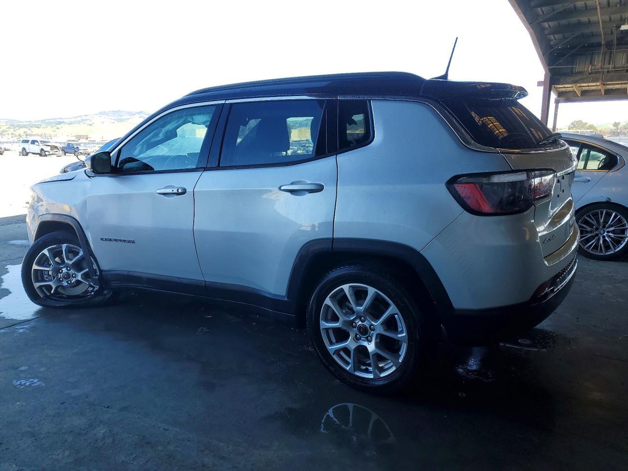 2025 JEEP Compass