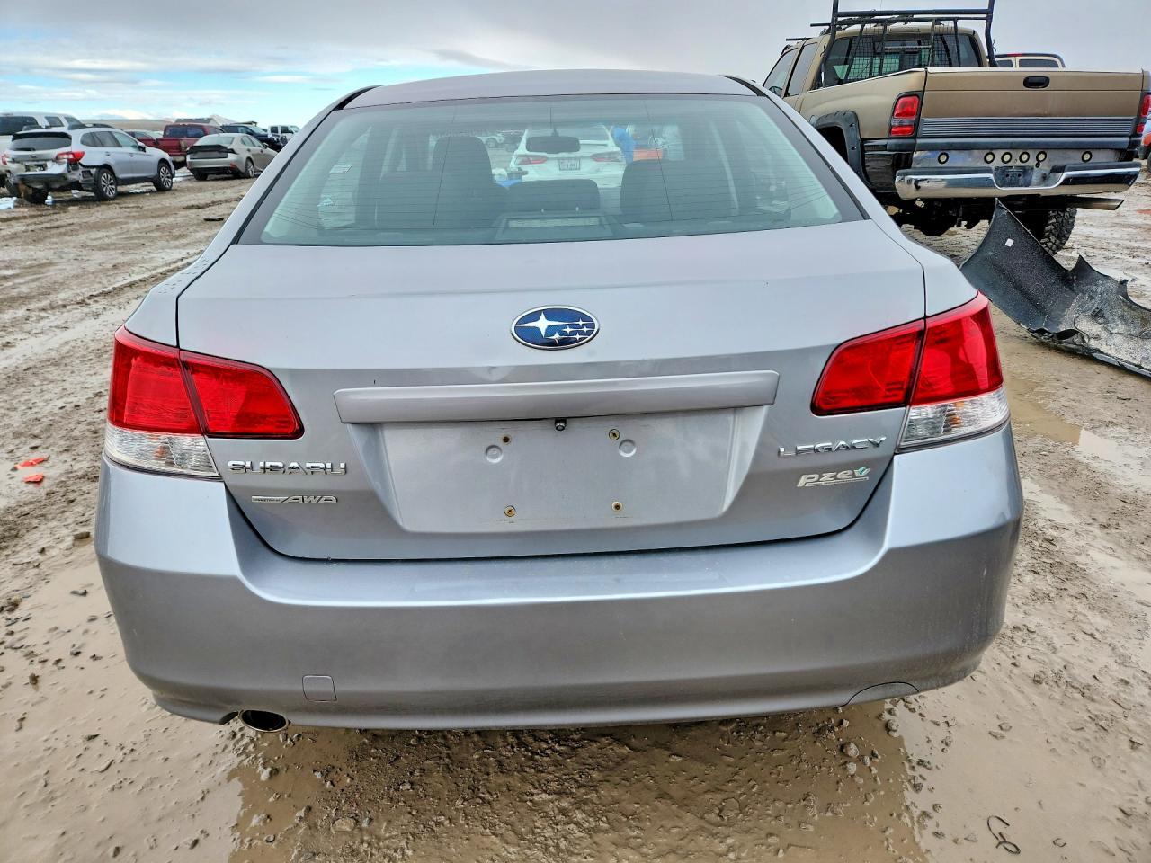 2010 SUBARU Legacy