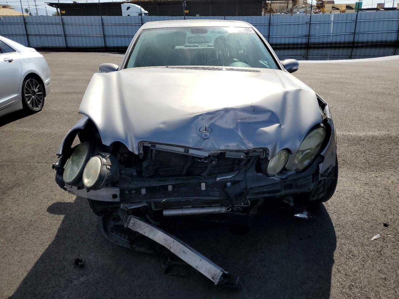 2005 MERCEDES-BENZ E-Class