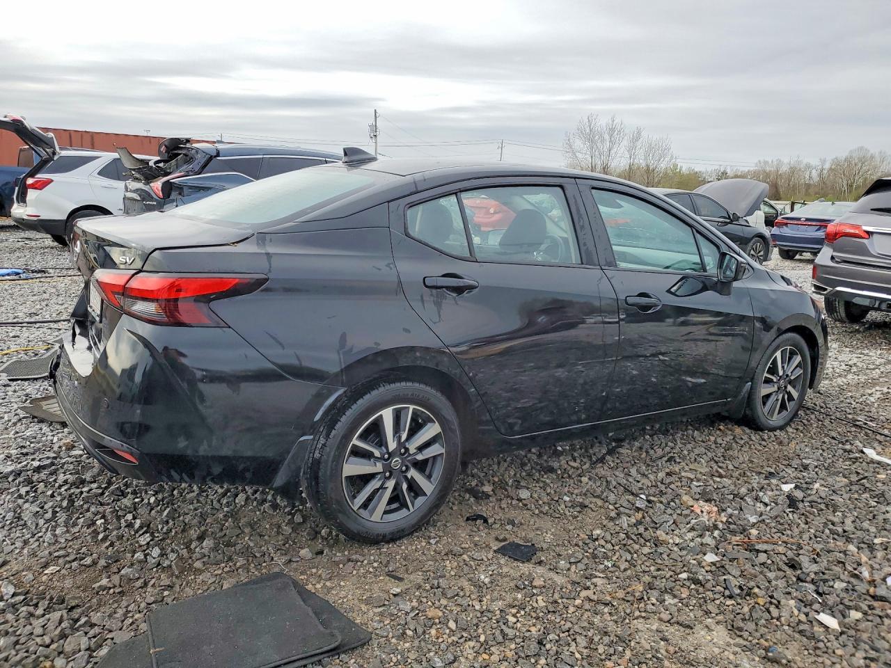 2021 NISSAN VERSA