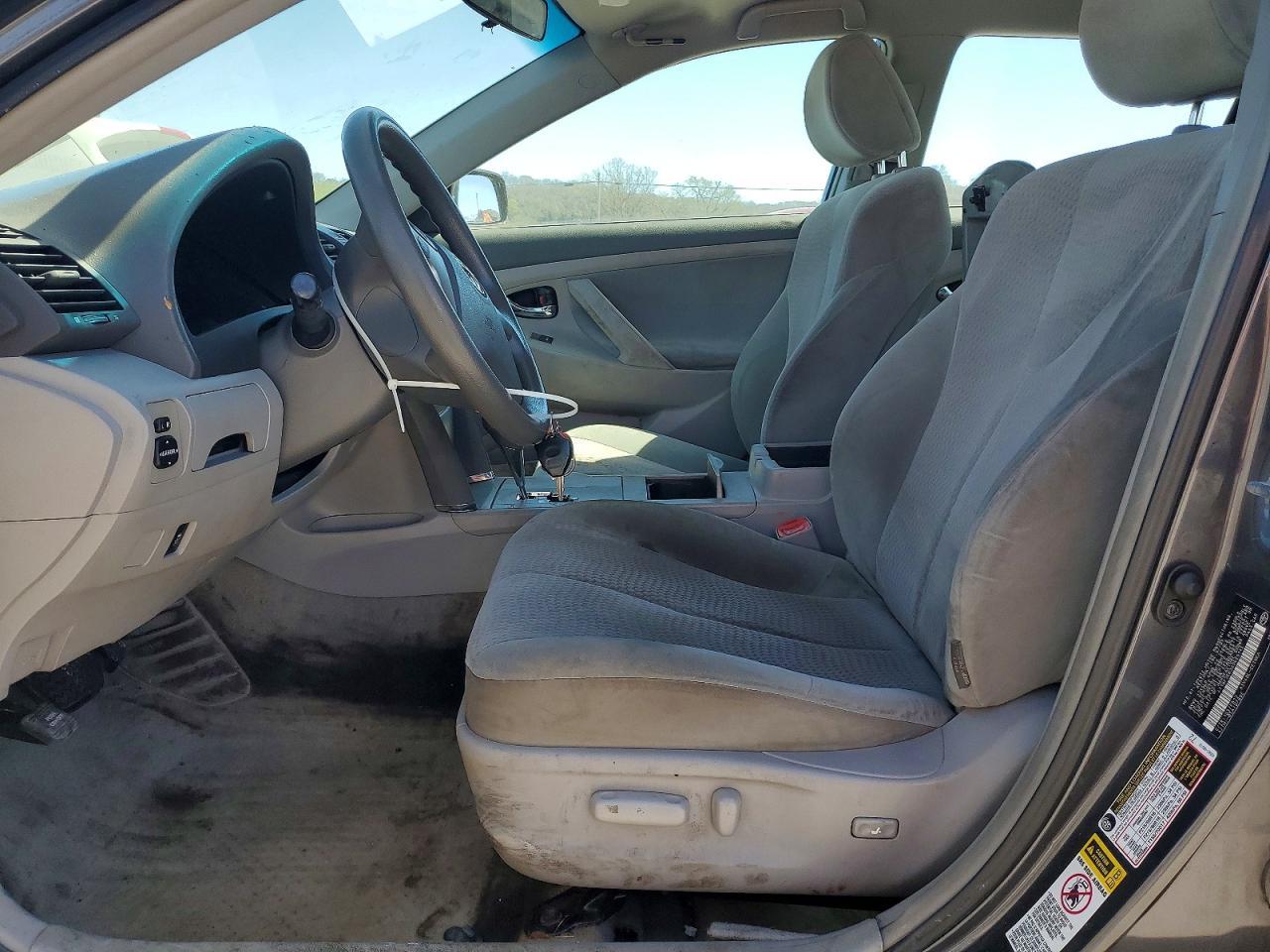2010 TOYOTA CAMRY