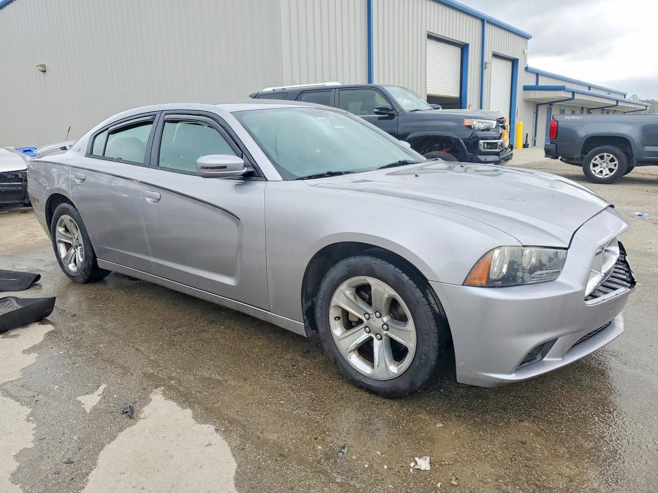 2013 DODGE CHARGER