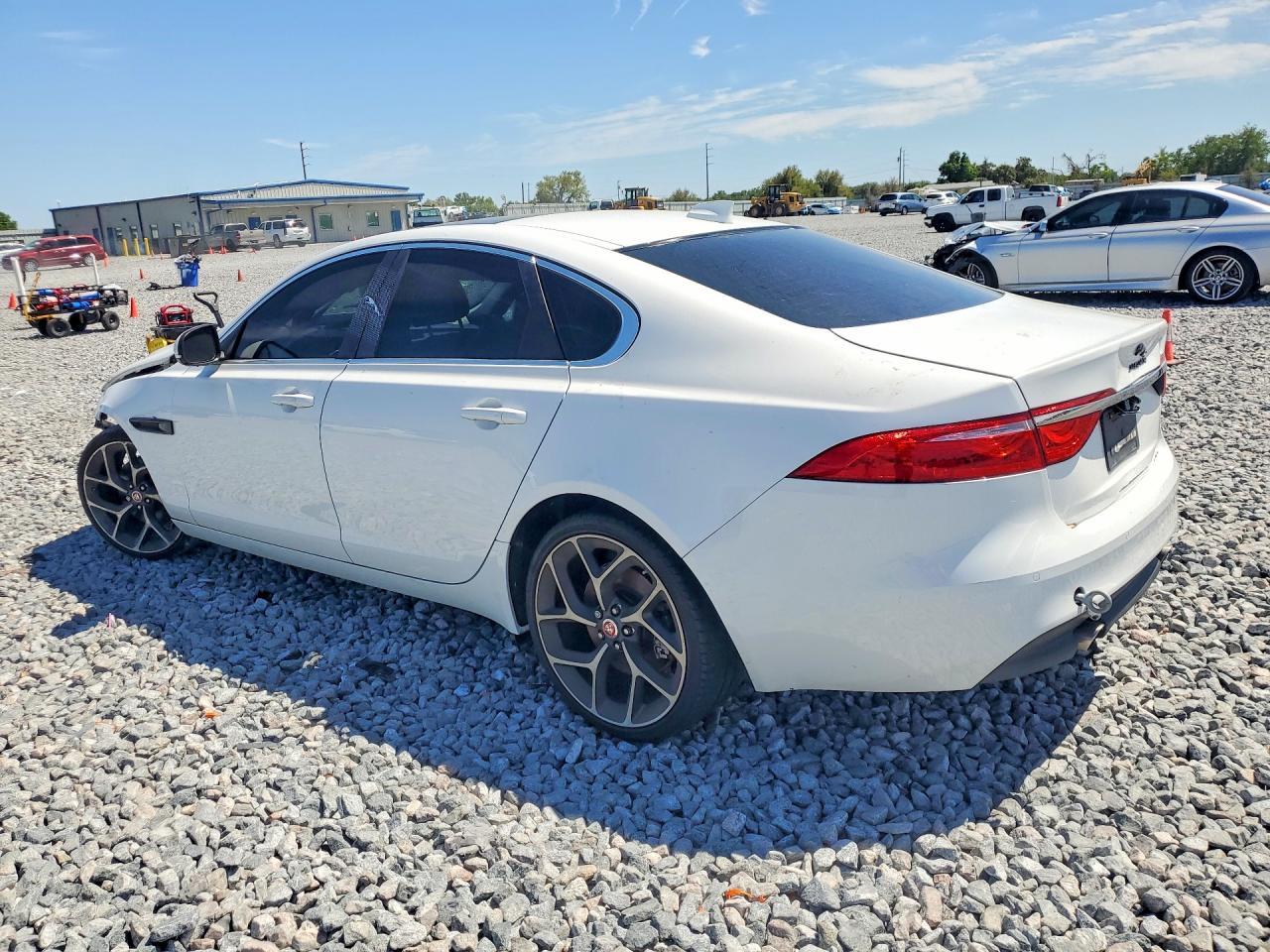 2018 JAGUAR XF