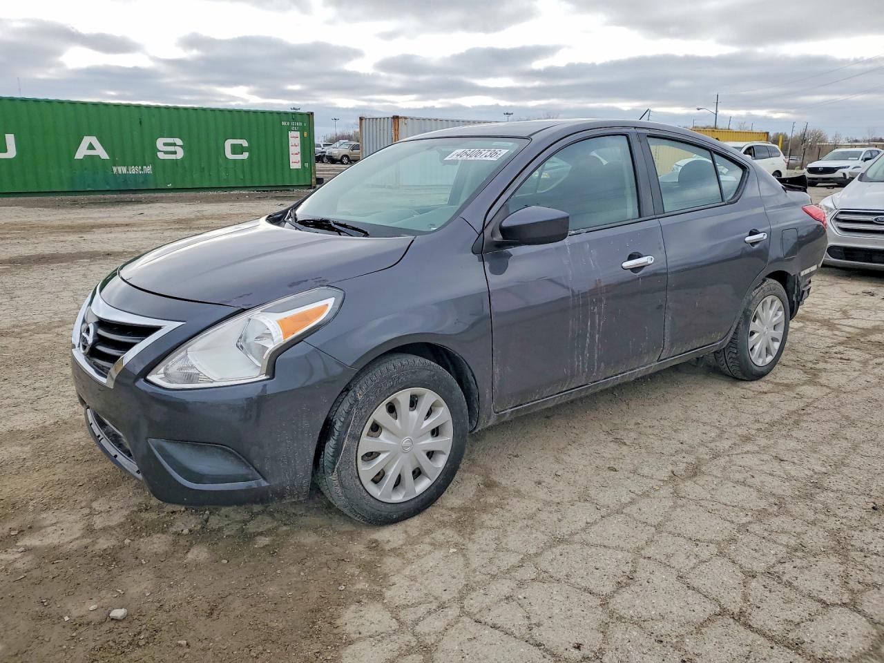 2015 NISSAN VERSA