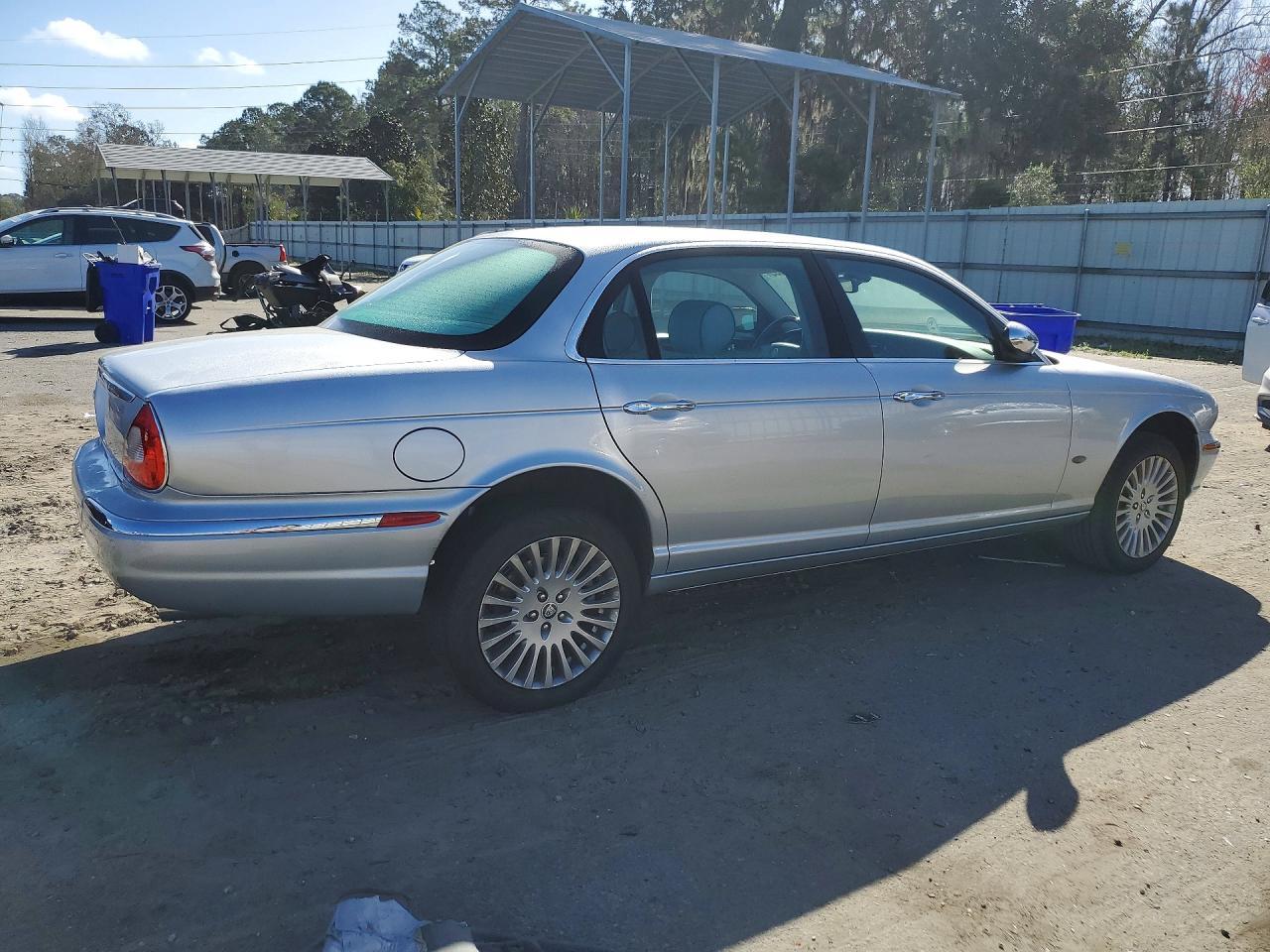 2006 JAGUAR Vandenplas