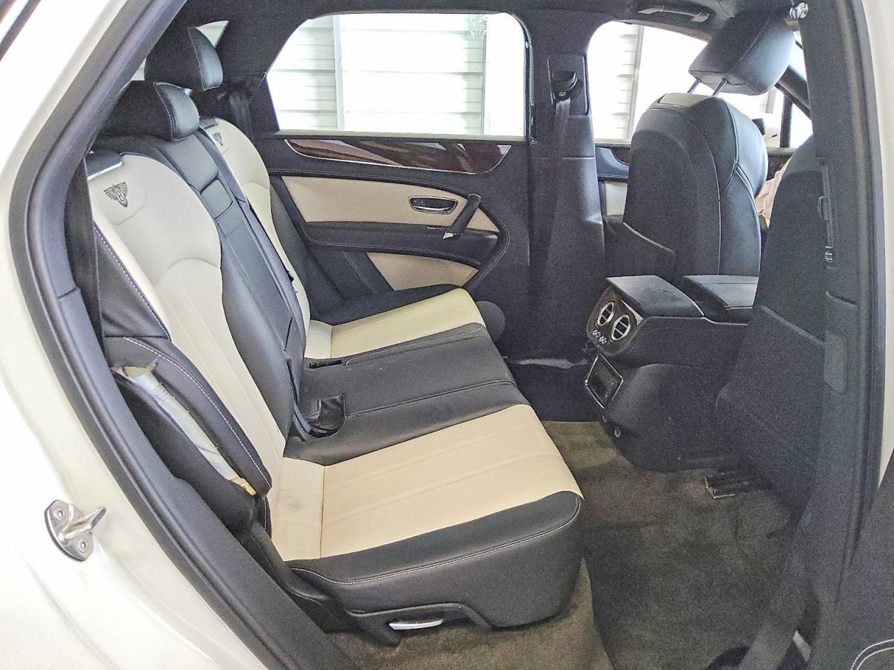 2017 Bently Bentayga