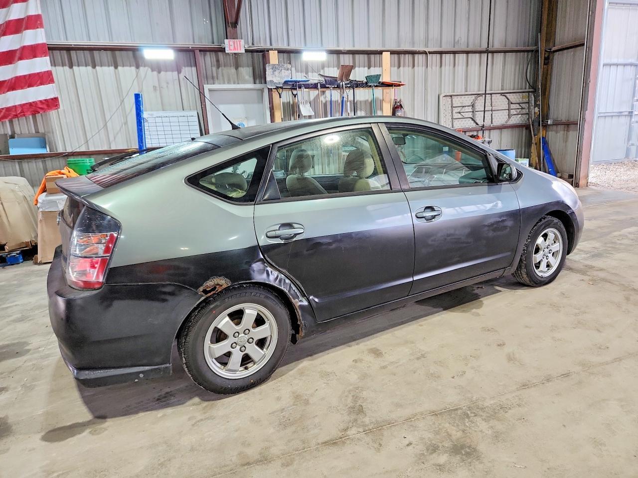 2004 TOYOTA PRIUS