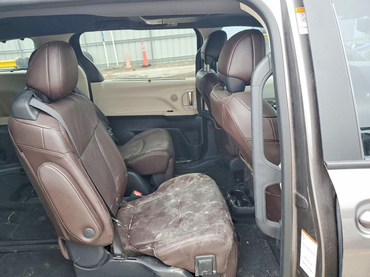 2023 TOYOTA SIENNA