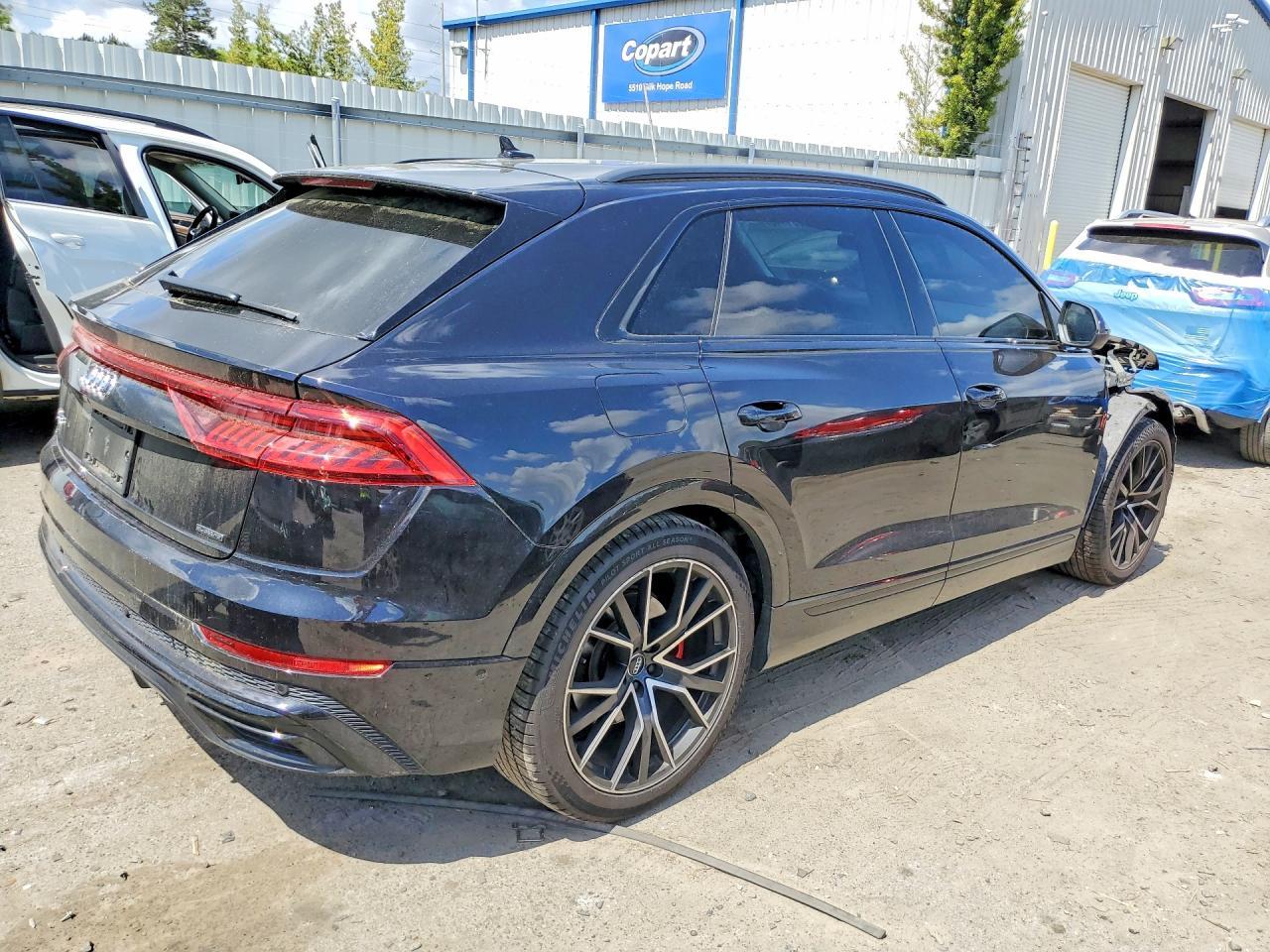 2020 AUDI Q8