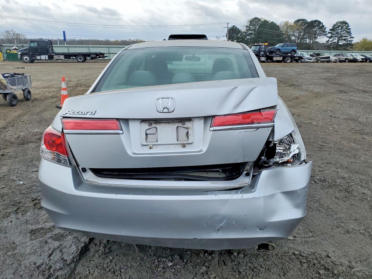 2011 HONDA ACCORD