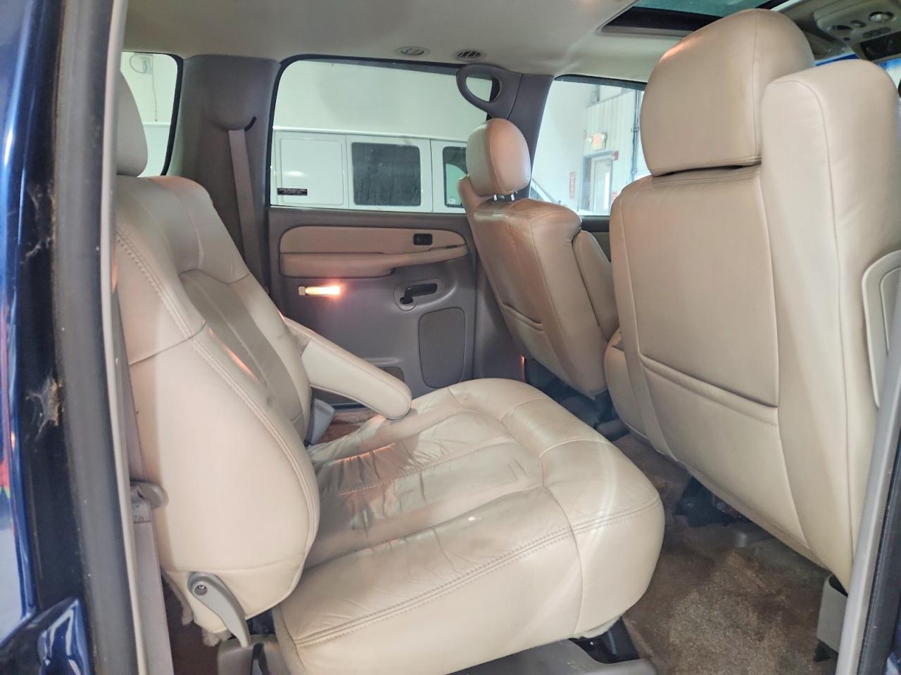 2002 CHEVROLET Suburban