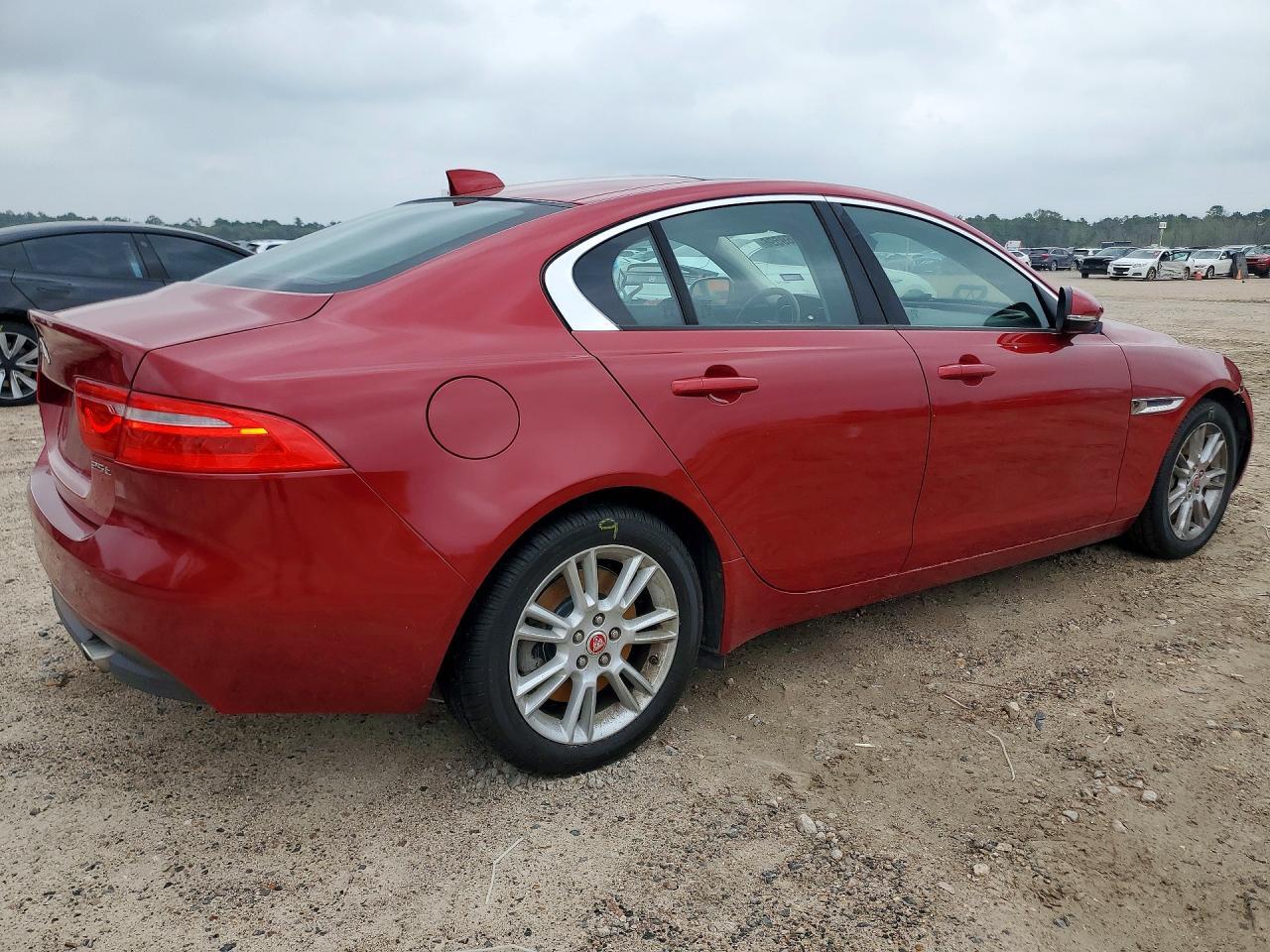 2018 JAGUAR XE
